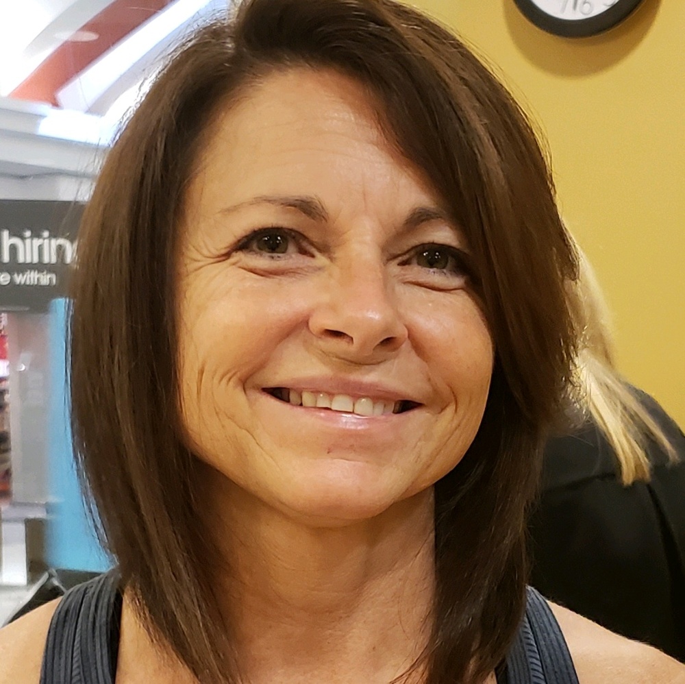 Meet your Posher, Deborah
